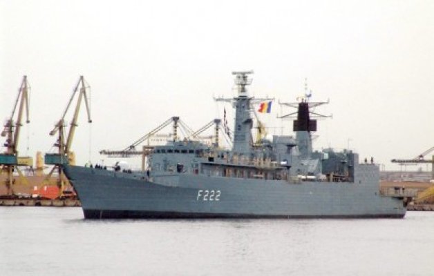 România trimite o fregată în lupta cu piraţii din Golful Aden